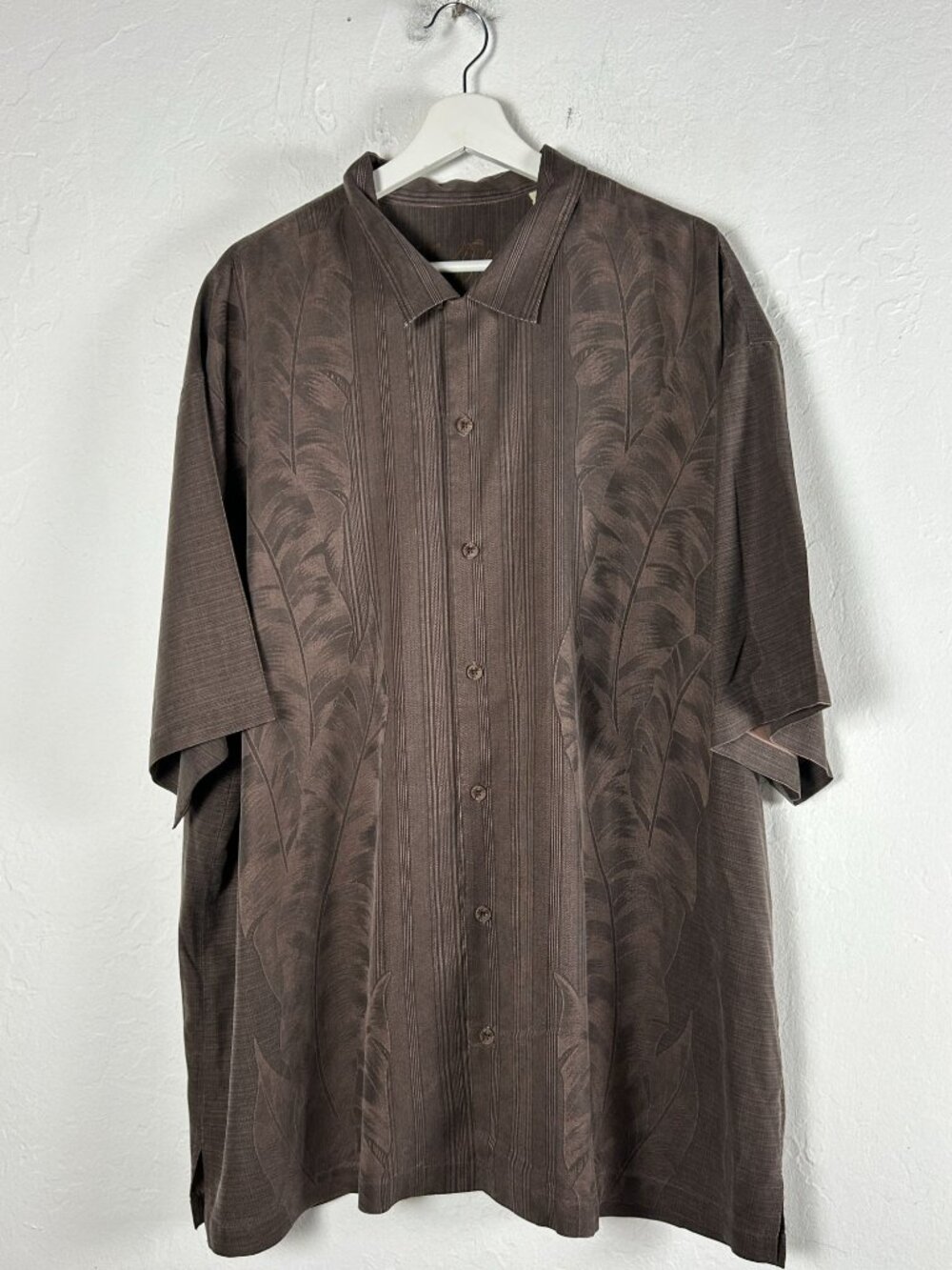 Tommy Bahama Mens 100% Silk Brown Hawaiian Shirt XXL Button Up Tropical Leaf